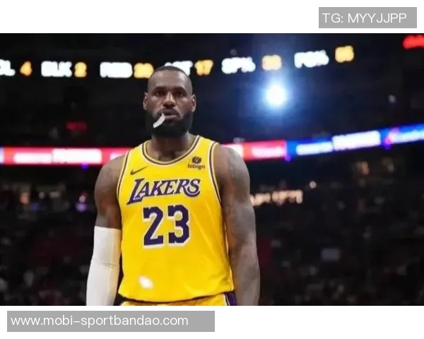 八村在詹姆斯复出前表现出色复出后数据大幅下滑引发关注