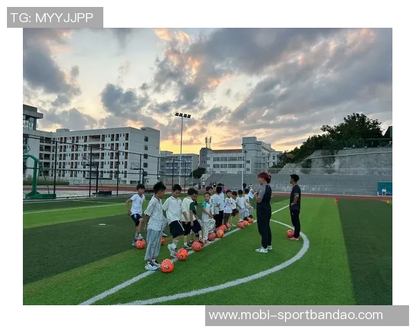 中国足协携手广州体育学院共建足球学院推动足球人才培养新模式